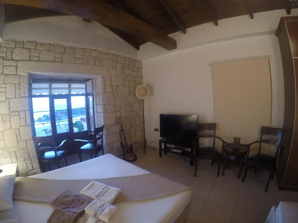 Pasha Port Hotel & Restaurant Alaçatı